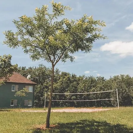 4-6 Personnes A - Avec Piscine *